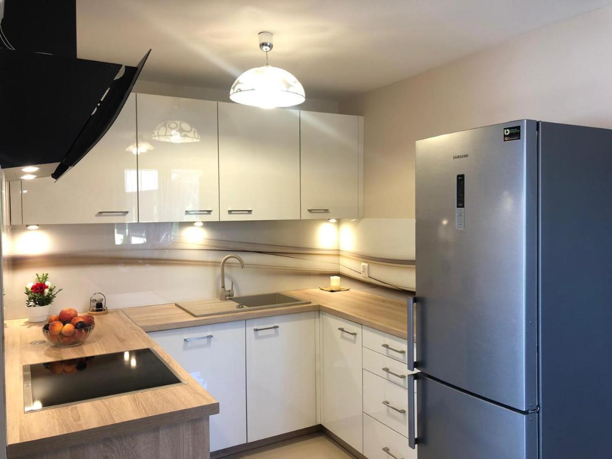 Apartamenty U Maksa Krzywcza エクステリア 写真
